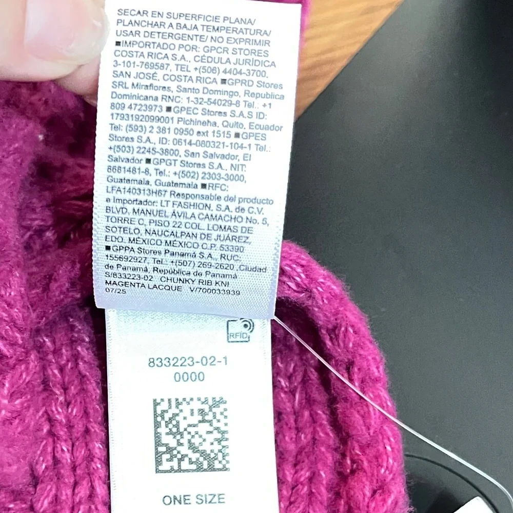 NWT Old Navy Chunky Knit Scarf Long Magenta Pink Cozy Chic Winter Fall Accessory